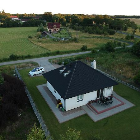 Domek Pod Lasem Ustka Exteriör bild