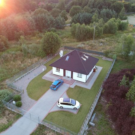 Domek Pod Lasem Ustka Exteriör bild